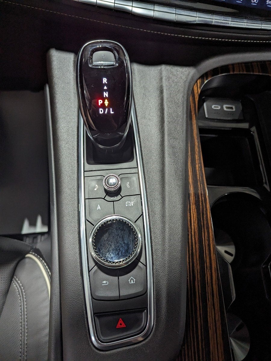 2023 Cadillac Escalade 4WD Premium Luxury Premium Leather Heated/Cooled Preferred Equipment Pkg Nav